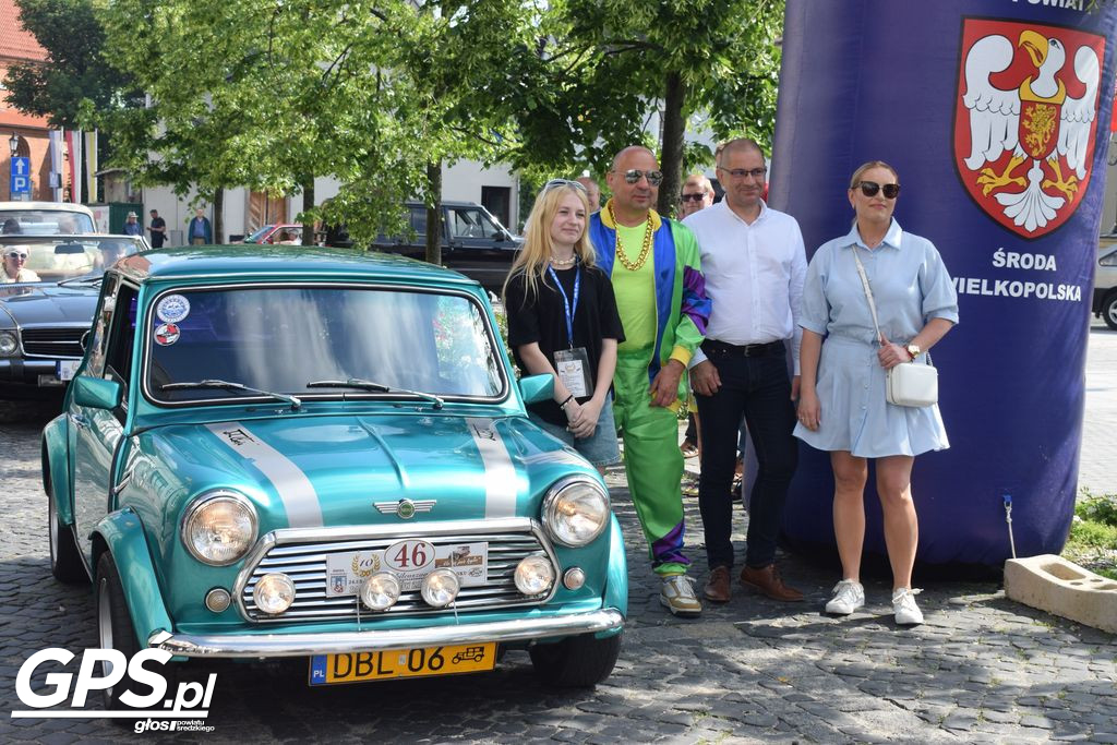 X Rajd Pojazdów Zabytkowych po drogach powiatu średzkiego