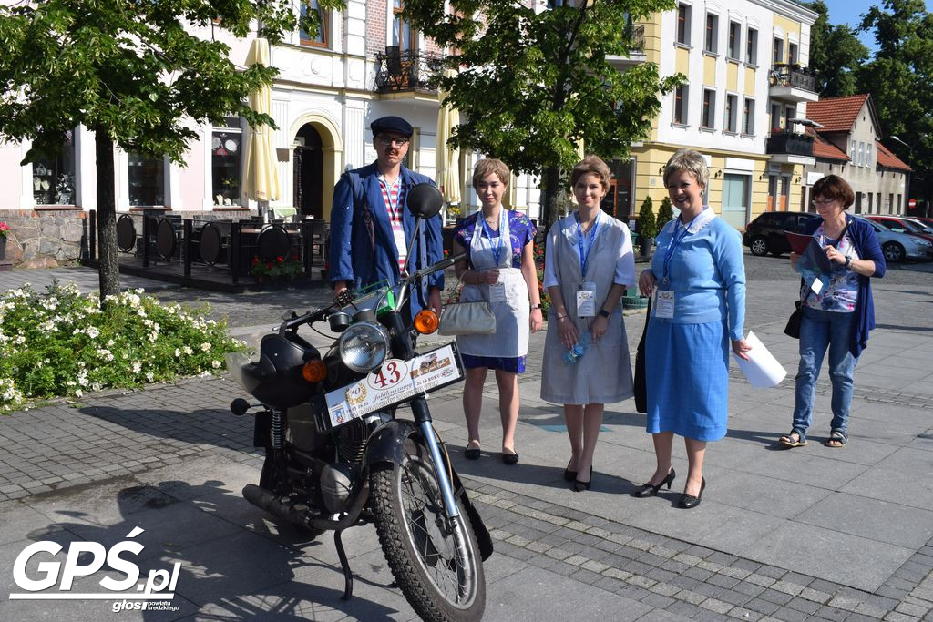 X Rajd Pojazdów Zabytkowych po drogach powiatu średzkiego