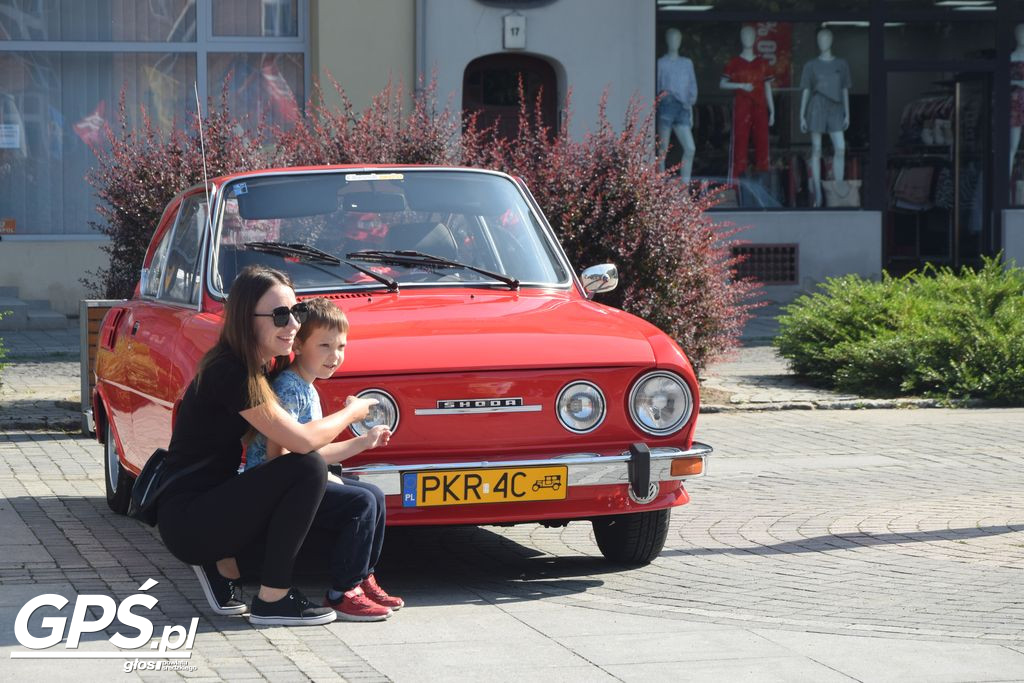 X Rajd Pojazdów Zabytkowych po drogach powiatu średzkiego