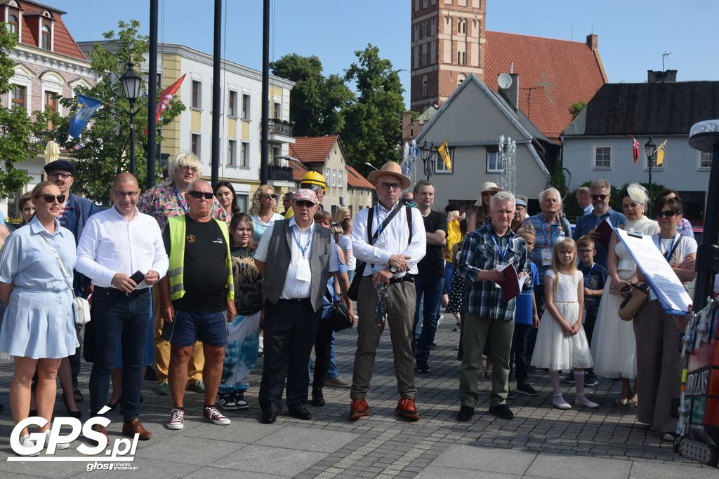 X Rajd Pojazdów Zabytkowych po drogach powiatu średzkiego