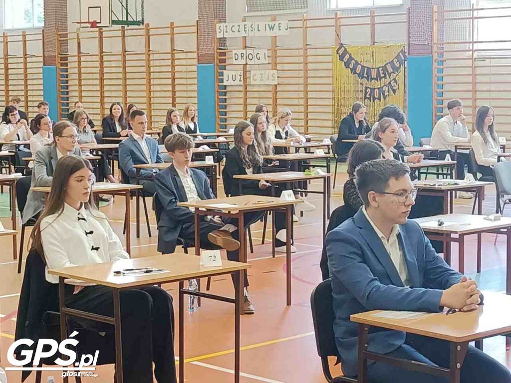 Egzaminy maturalne (dzień 1)