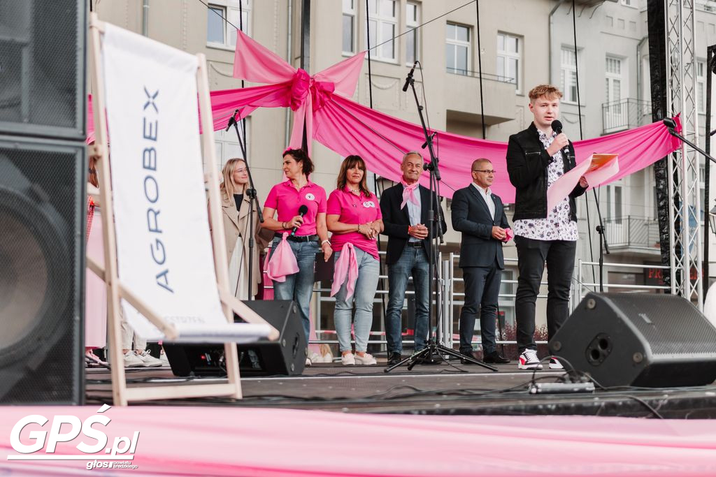 W Środzie ustanowiono rekord Polski w samobadaniu piersi