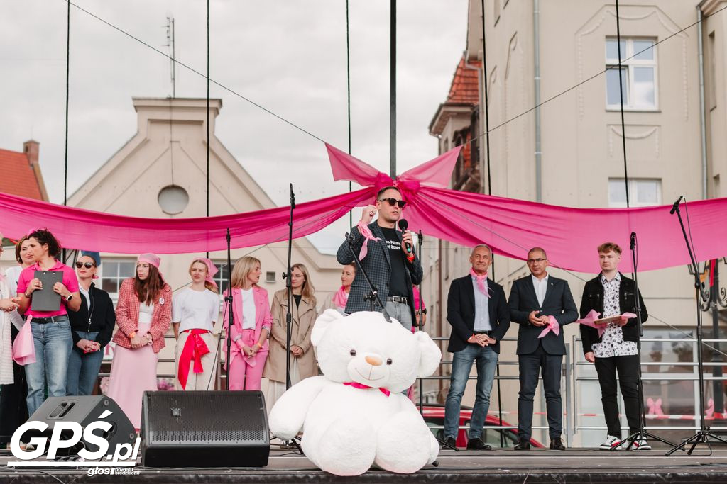 W Środzie ustanowiono rekord Polski w samobadaniu piersi