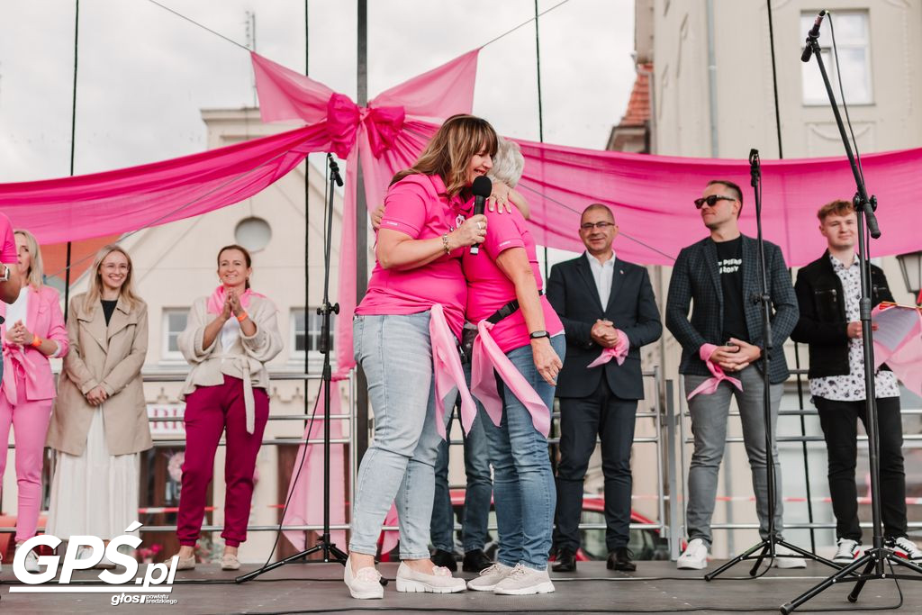 W Środzie ustanowiono rekord Polski w samobadaniu piersi