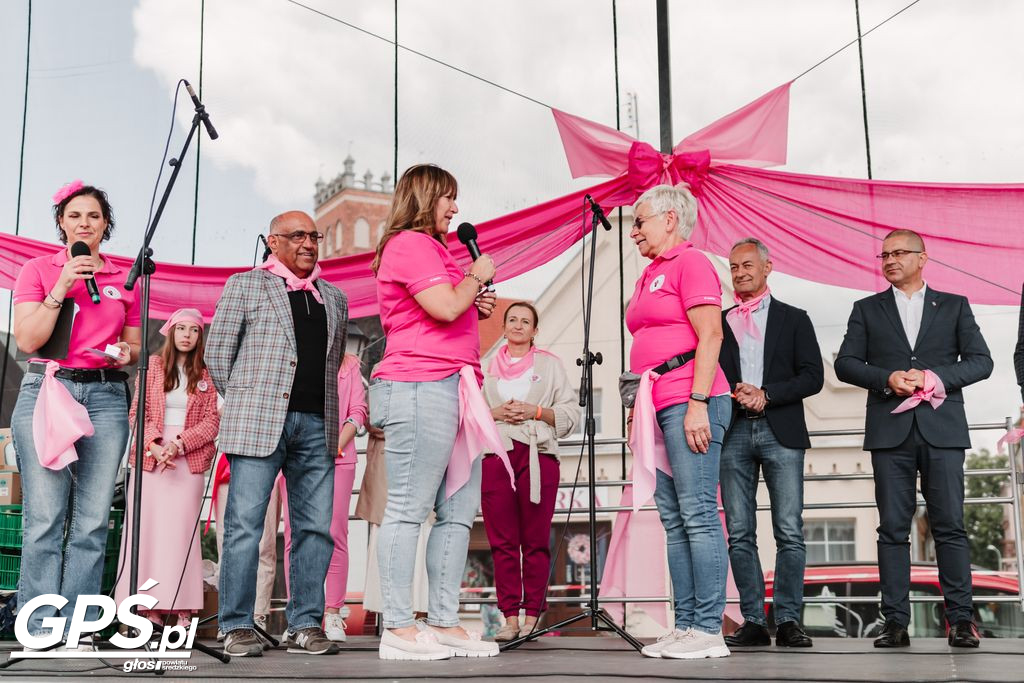 W Środzie ustanowiono rekord Polski w samobadaniu piersi