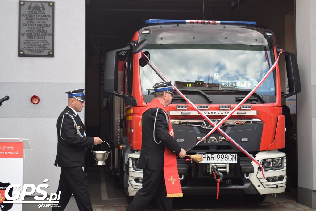 Przekazanie wozów dla OSP Miłosław i OSP Mikuszewo