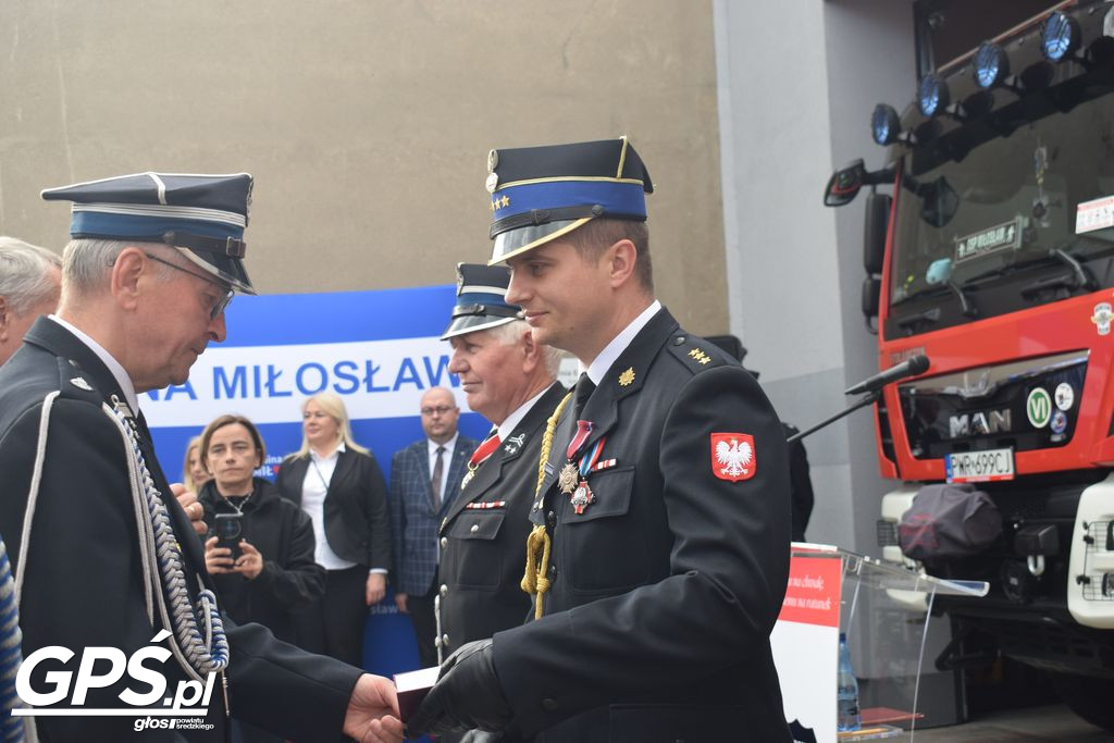 Przekazanie wozów dla OSP Miłosław i OSP Mikuszewo