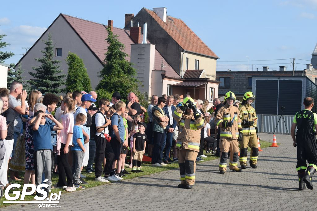 Powitanie samochodu-drabiny dla OSP Pięczkowo