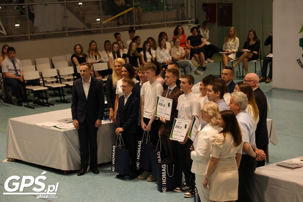 Stypendia dla najzdolniejszych uczniów Zespołu Szkół Rolniczych w Środzie