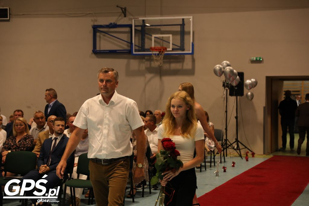 Stypendia dla najzdolniejszych uczniów Zespołu Szkół Rolniczych w Środzie