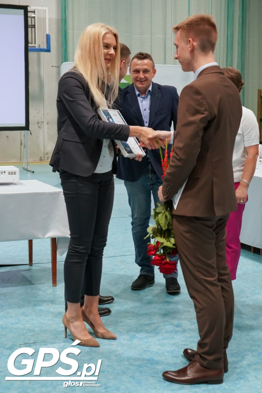 Stypendia dla najzdolniejszych uczniów Zespołu Szkół Rolniczych w Środzie
