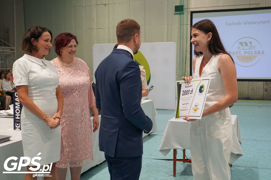 Stypendia dla najzdolniejszych uczniów Zespołu Szkół Rolniczych w Środzie