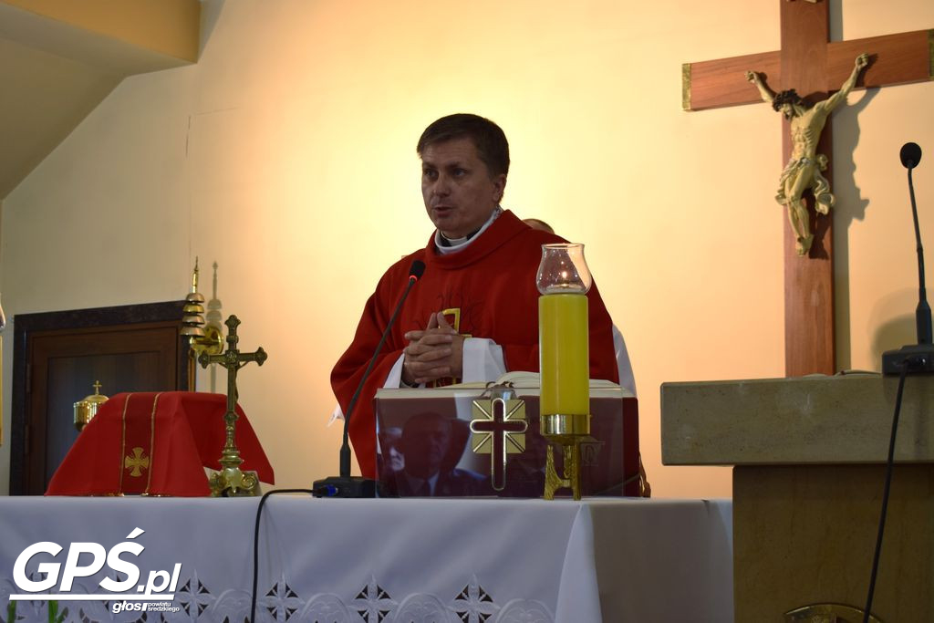 Poświęcenie i przekazanie samochodu dla OSP Pięczkowo