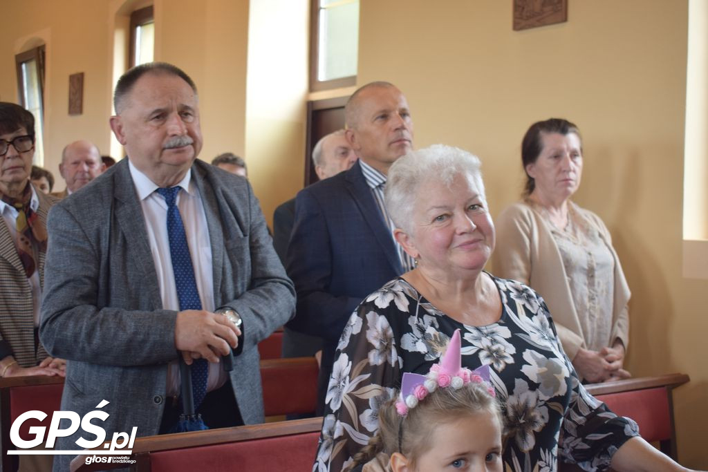 Poświęcenie i przekazanie samochodu dla OSP Pięczkowo