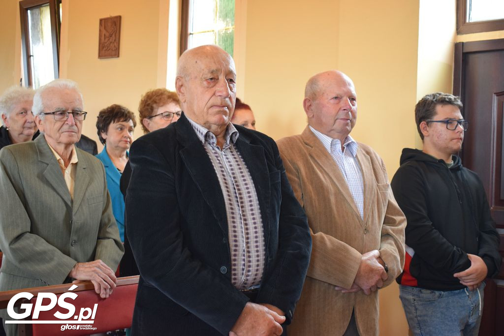 Poświęcenie i przekazanie samochodu dla OSP Pięczkowo