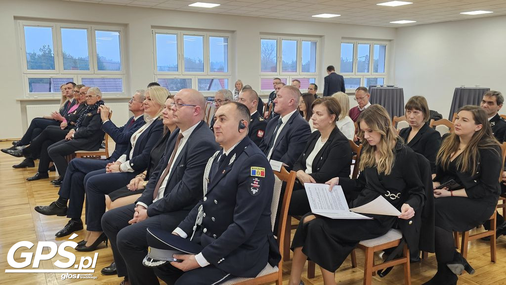 Przekazanie wozu OSP Mikuszewo dla mołdawskiej gminy Sireți