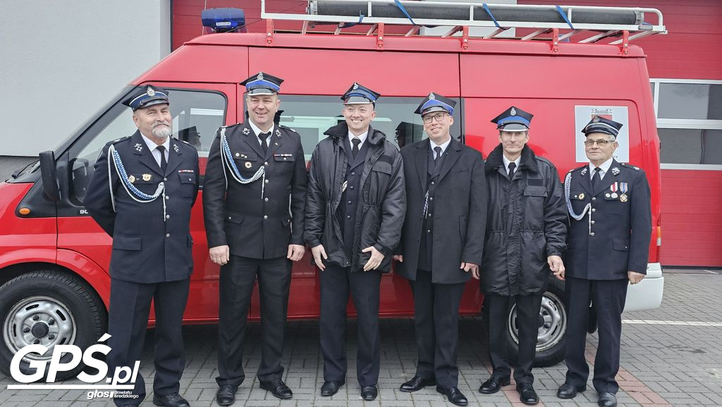 Przekazanie wozu OSP Mikuszewo dla mołdawskiej gminy Sireți