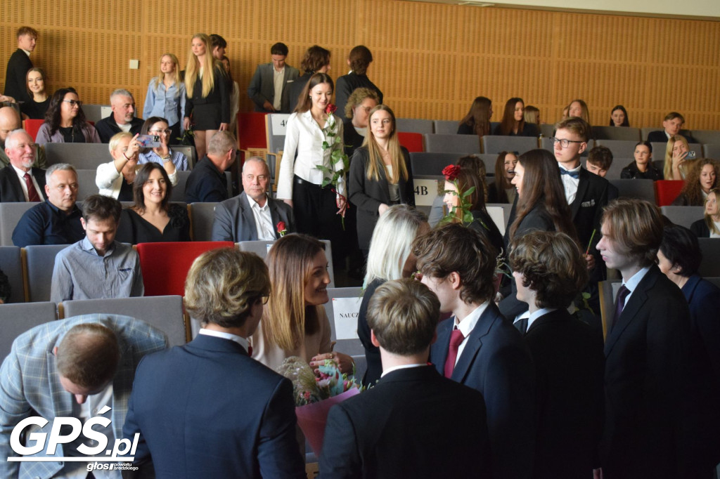 Pożegnanie uczniów klas maturalnych w ZSA