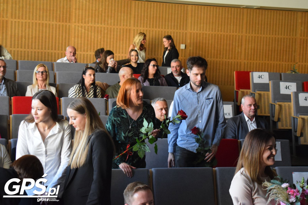 Pożegnanie uczniów klas maturalnych w ZSA