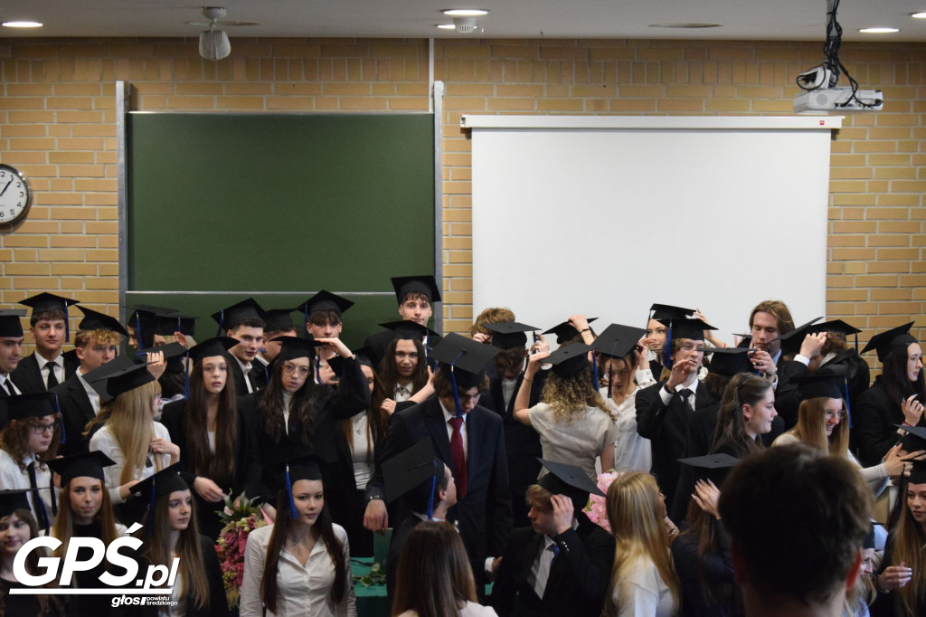 Pożegnanie uczniów klas maturalnych w ZSA