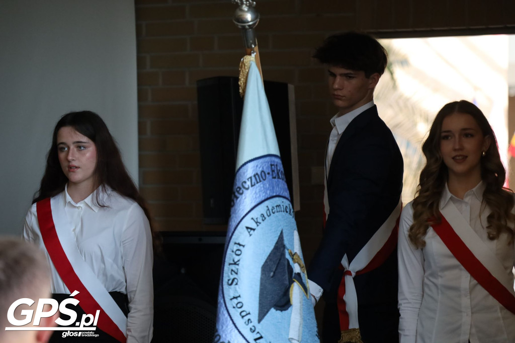 Pożegnanie uczniów klas maturalnych w ZSA