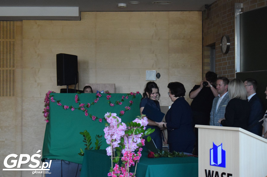 Pożegnanie uczniów klas maturalnych w ZSA