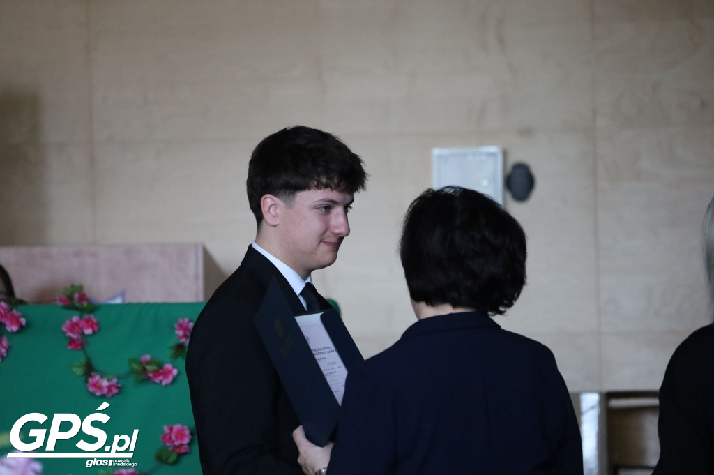 Pożegnanie uczniów klas maturalnych w ZSA