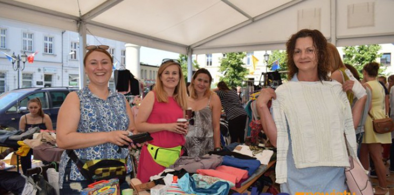 Jak na targowisku - "Środa wietrzy"  [ZDJĘCIA]