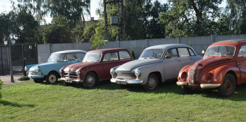 Zabytkowe auta w Romanowie