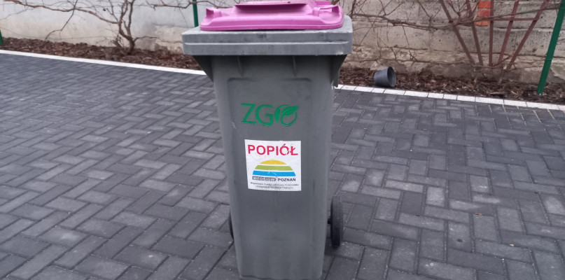 Kubeł ZGO-NOVA do popiołu Fot.MK