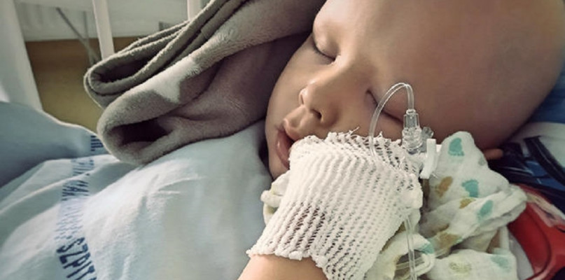 Zrób porządek w szafie i pomóż Antosiowi!