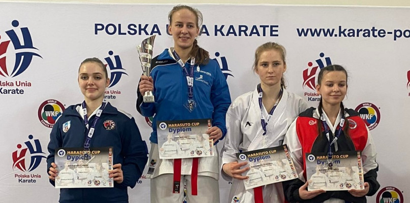 Nicole (pierwsza z lewej) zakończyła turniej na 2. miejscu Fot. MIKASA