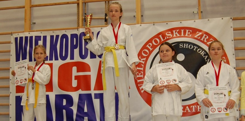  Jagoda (1), Olga i Zosia (3) na podium w Czerniejewie Fot. Mikasa