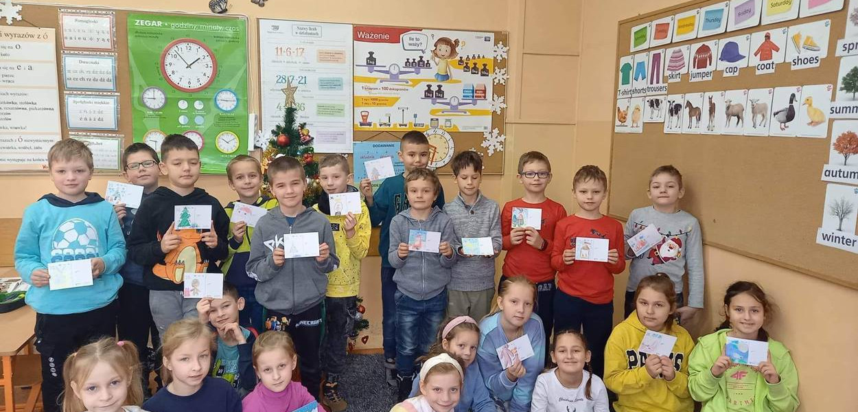 Dzieci rozdały kartki