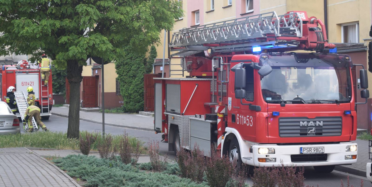 Na miejsce zadysponowano cztery zastępy straży pożarnej