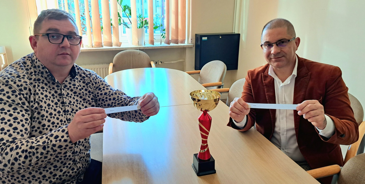 Losowanie grup do turnieju Fot. Urząd Miejski w Środzie Wielkopolskiej 