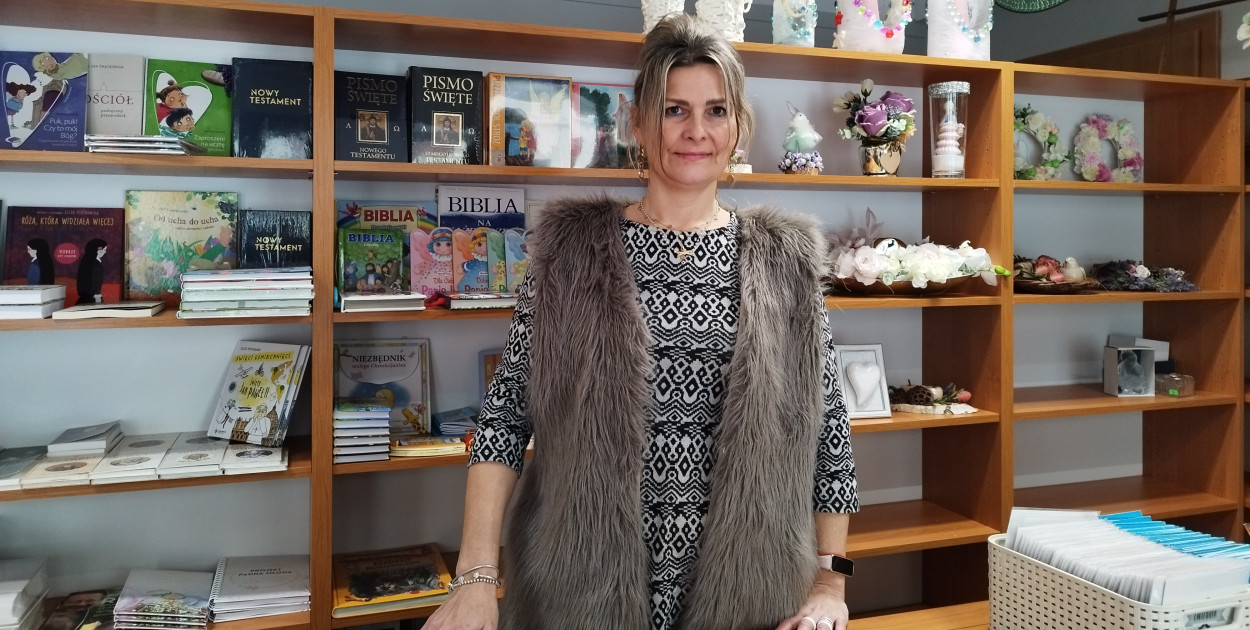 Aleksandra Graczyk przekazała sklep dewocjonalia Dorocie Lósa