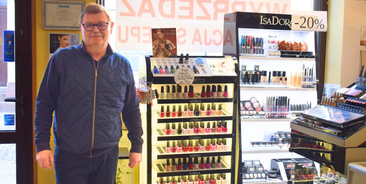 Po 35 latach kolejny średzki sklep przechodzi do historii