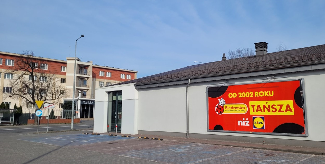 Banery z tą treścią pojawiły się także w Środzie