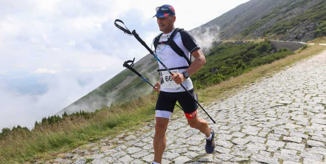 Krzysztof Dębowski (Polonia) zbiegający ze Śnieżki Fot. 3xŚnieżka