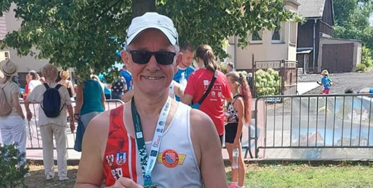  Waldemar Konieczny (Polonia) na mecie Fot. KS Polonia Środa