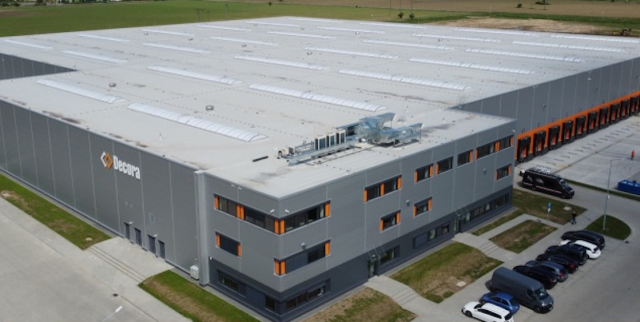 Decora poszukuje magazynierów – dołącz do zespołu!
