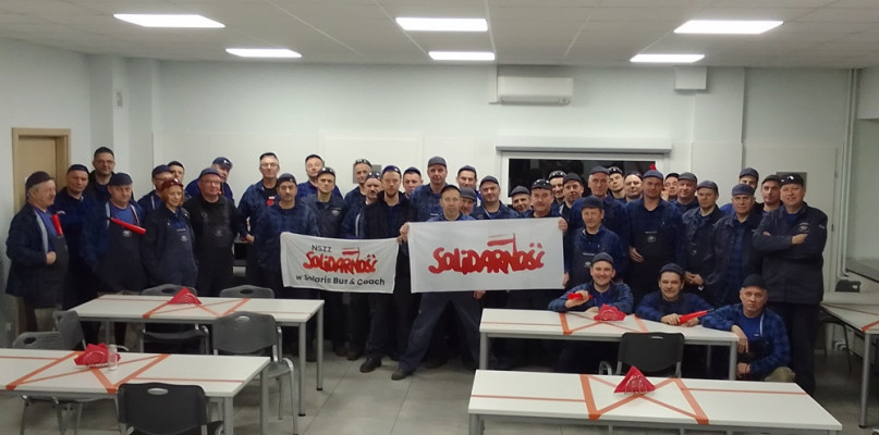 Pracownicy Solarisa w Środzie strajkują! Fot. Leszek Wojtysiak