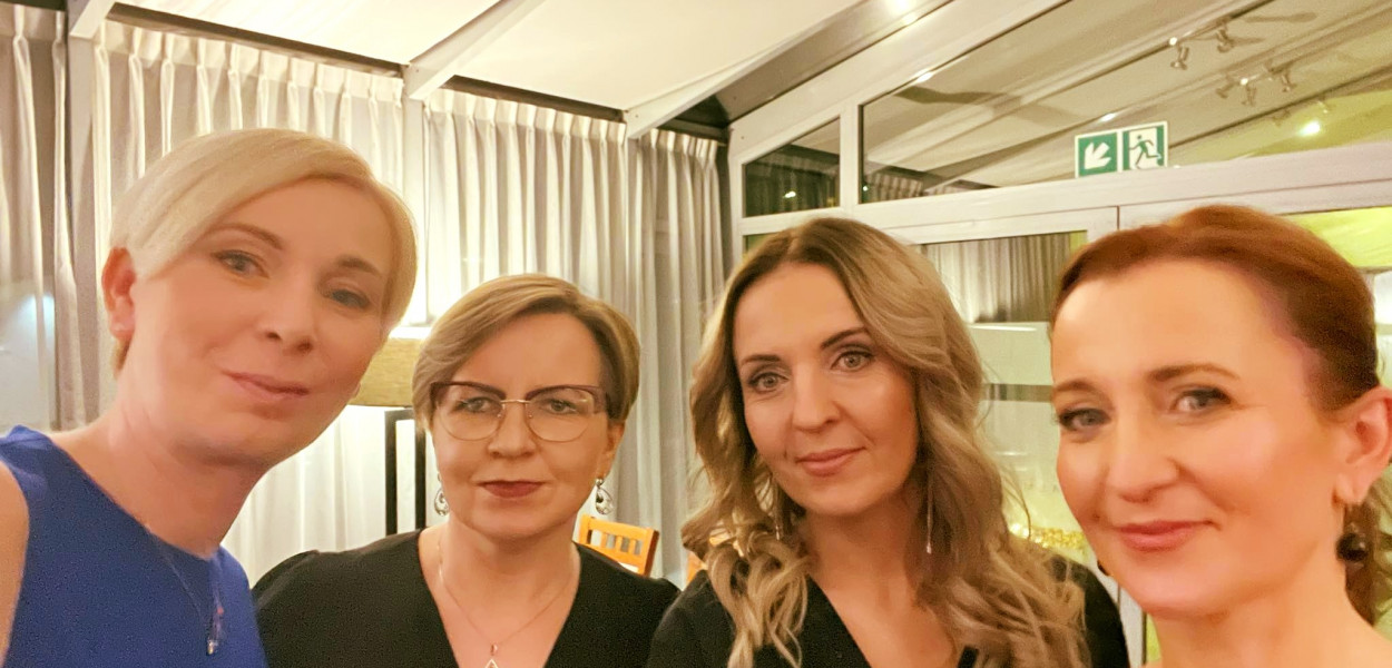Na balu wykonano sporo pamiątkowych zdjęć Fot. ZSR w Środzie Wlkp.