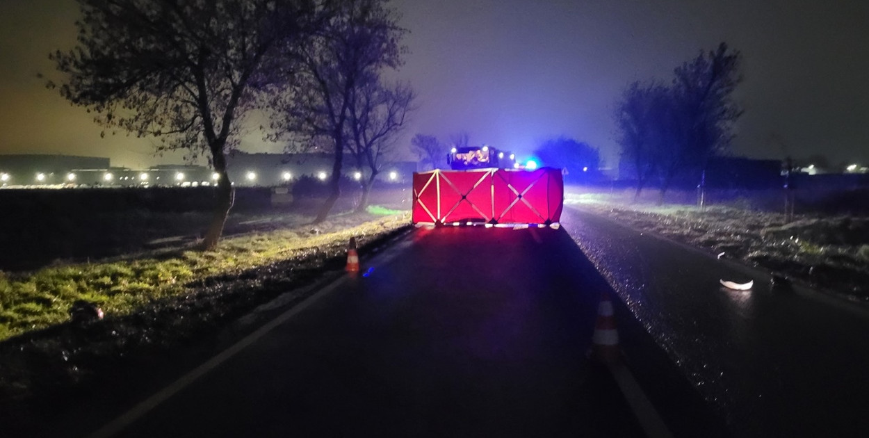 Działania służb na DW 432 potrwają kilka godzin
