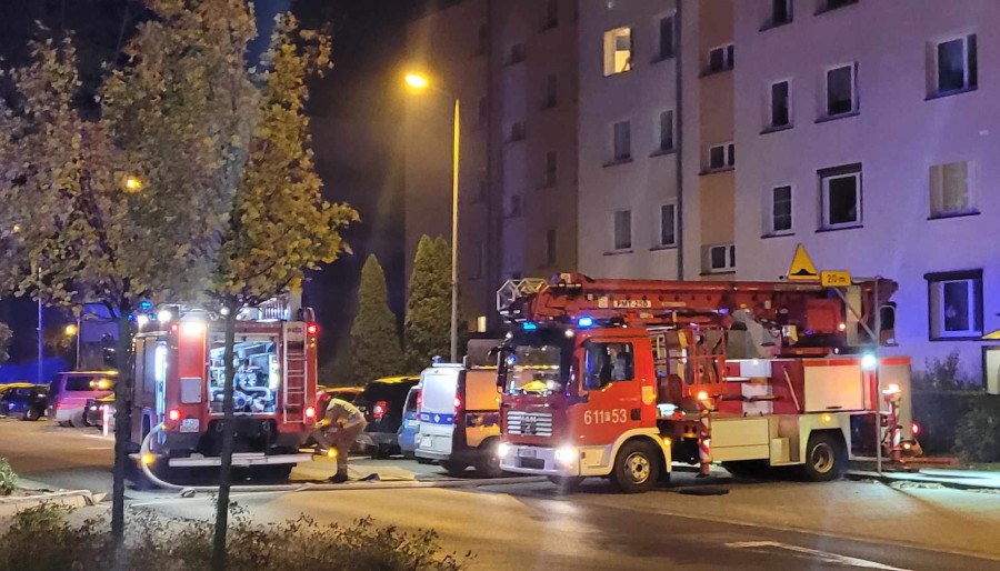 W nocy z poniedziałku na wtorek na ulicy Czerwonego Krzyża (Środa Wielkopolska) doszło do pożaru mieszkania