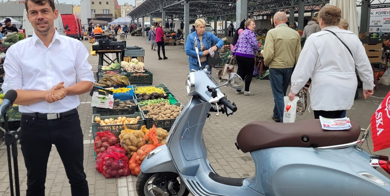 Z Vespą w Środzie