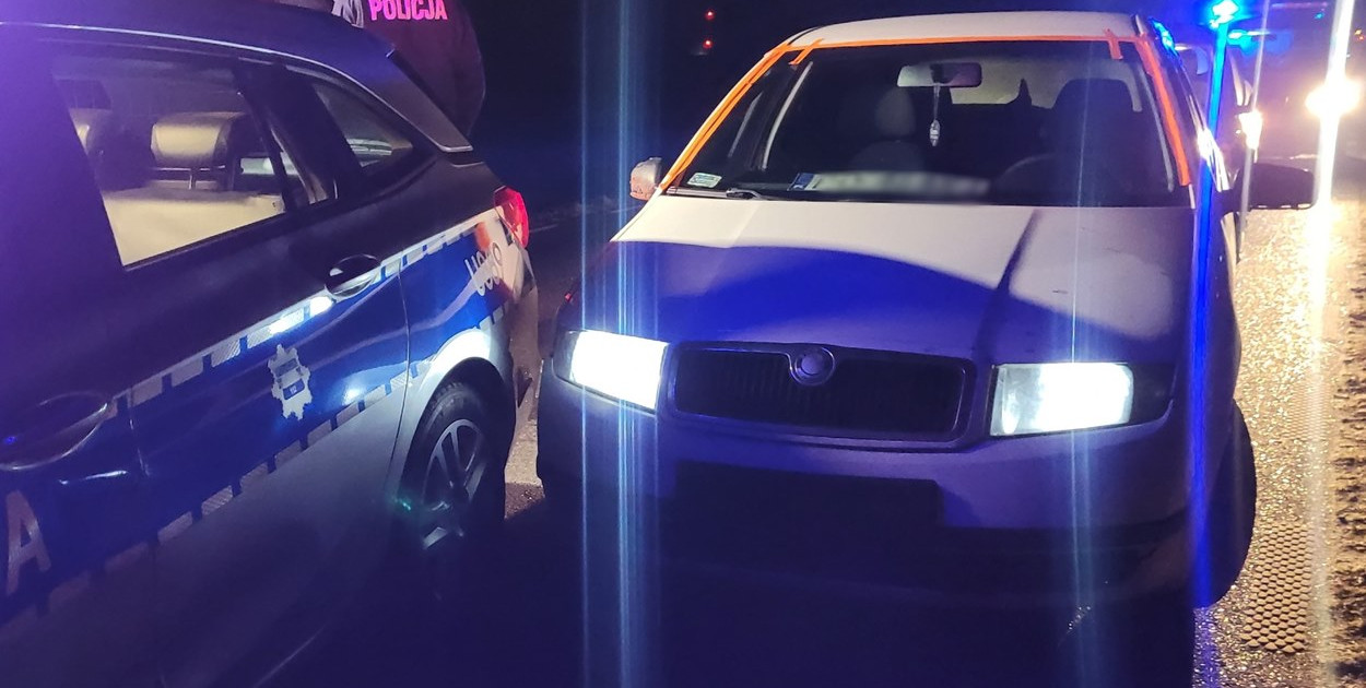 Brawurowy pościg za uciekającym kierowcą zakończony zastosowaniem środka przymusu bezpośredniego