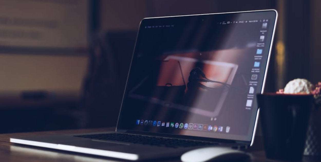 Źródło: pexels.com Licencja: https://www.pexels.com/photo-license/ | Alt: Serwis laptopów Gdańsk