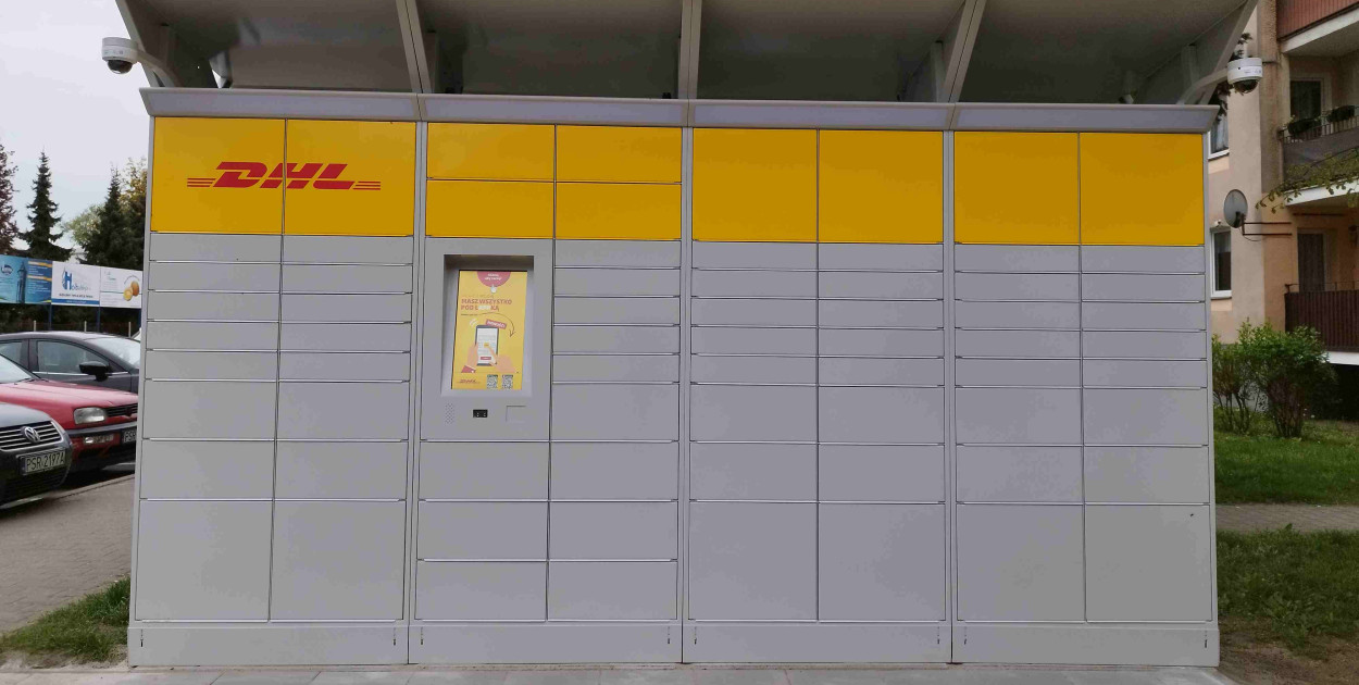 Nowy automat paczkowy przy Sportowej